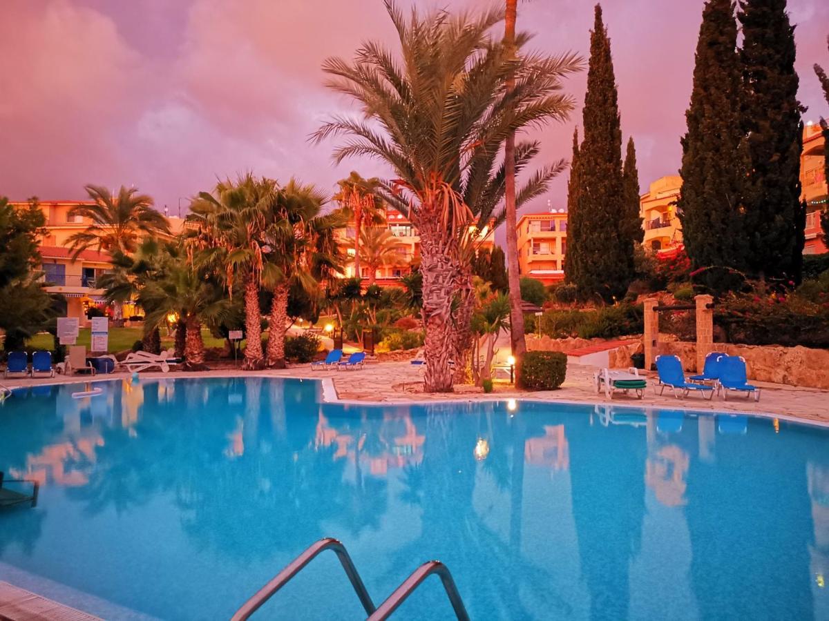 דירות Paphos 103 Regina Gardens מראה חיצוני תמונה